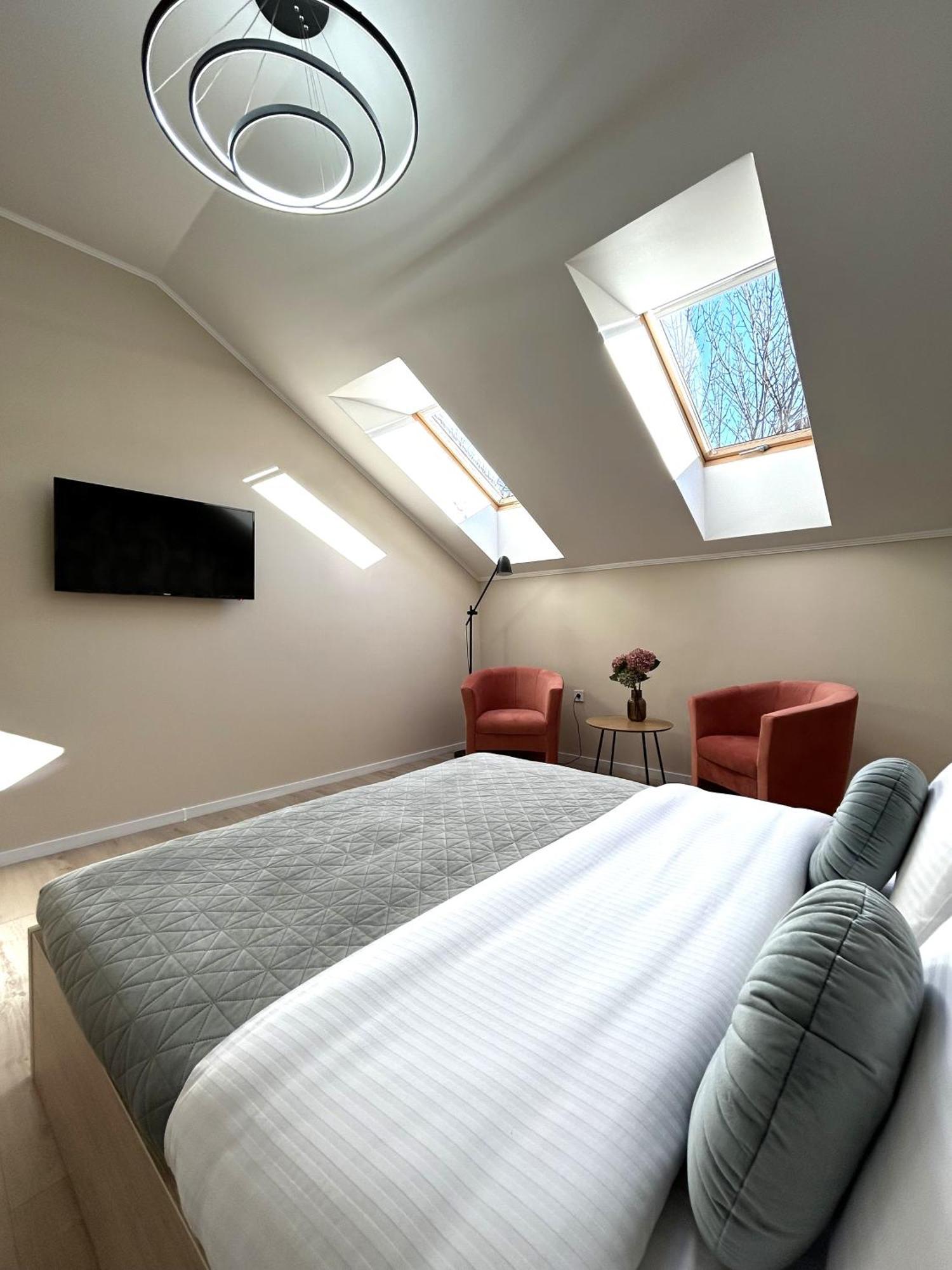 Modern Apartment In The City Center Lwów Zewnętrze zdjęcie
