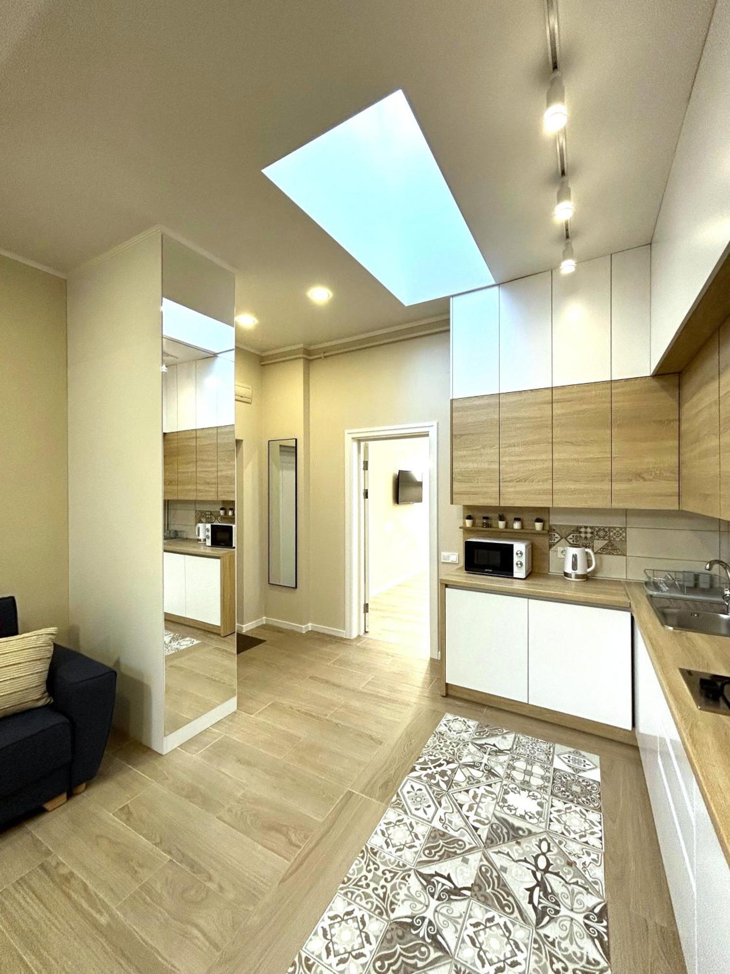 Modern Apartment In The City Center Lwów Zewnętrze zdjęcie